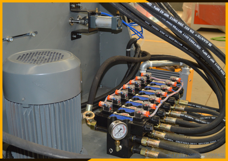 bursh roller hook machine