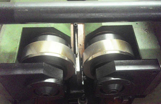 Two Or Three Thread Roller