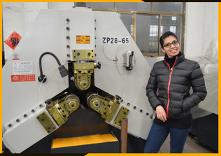 Trapezoidal Thread Heavy Type Thread Rolling Machine